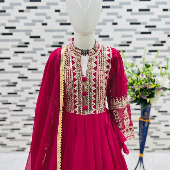 KID GIRL'S DRESS - Picture 13 of 16